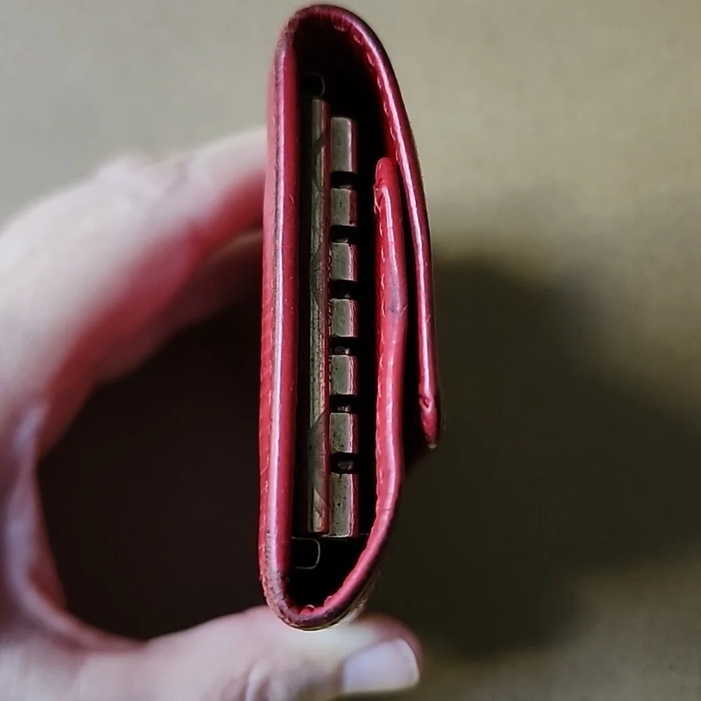 Preowned‎ Louis Vuitton Red Key Holder With COA